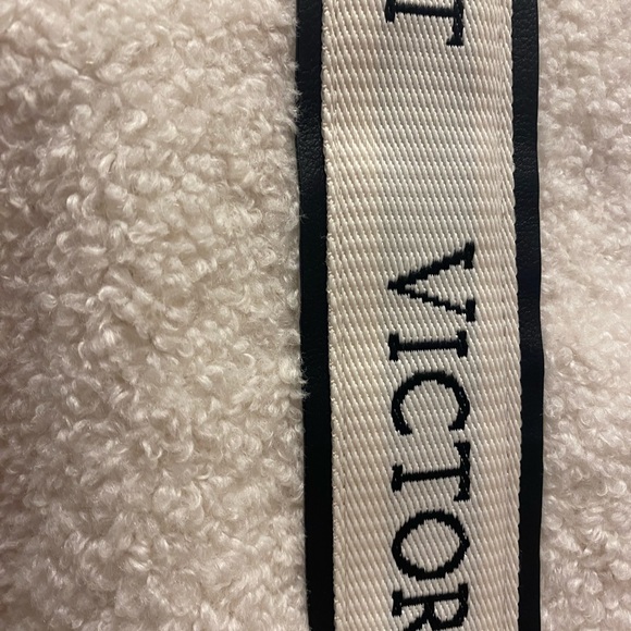 Victoria’s Secret bag - Picture 4 of 4